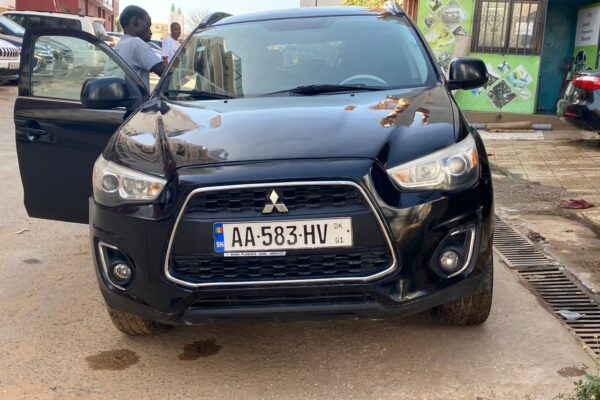 Mitsubishi RVR